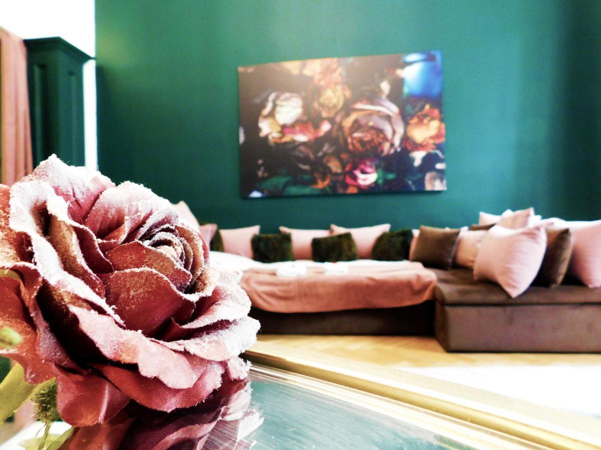 Wonder Deer Lux Apartment At The Parliament Self Check-In Budapest Luaran gambar